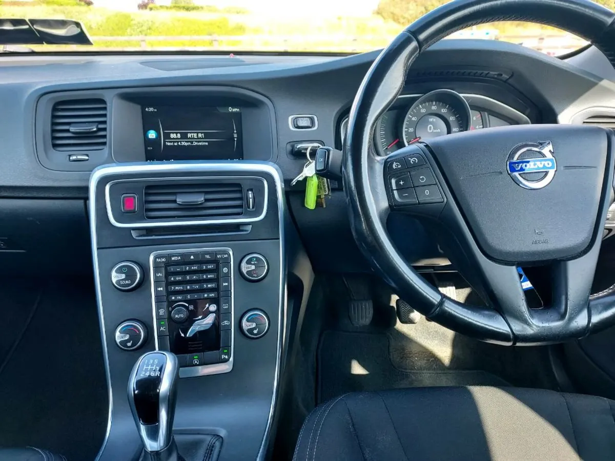 V60 190Hp nct 11/27 spotless - Image 4