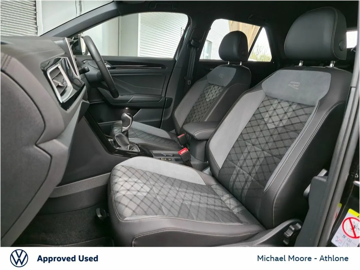 Volkswagen T-Roc R-Line 75 2.0 TDI M6F 116BHP - Image 4