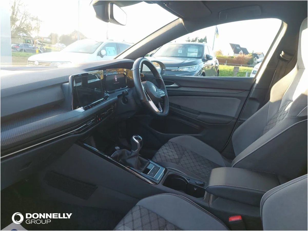 Volkswagen Golf Diesel Hatchback R-Line - Image 2