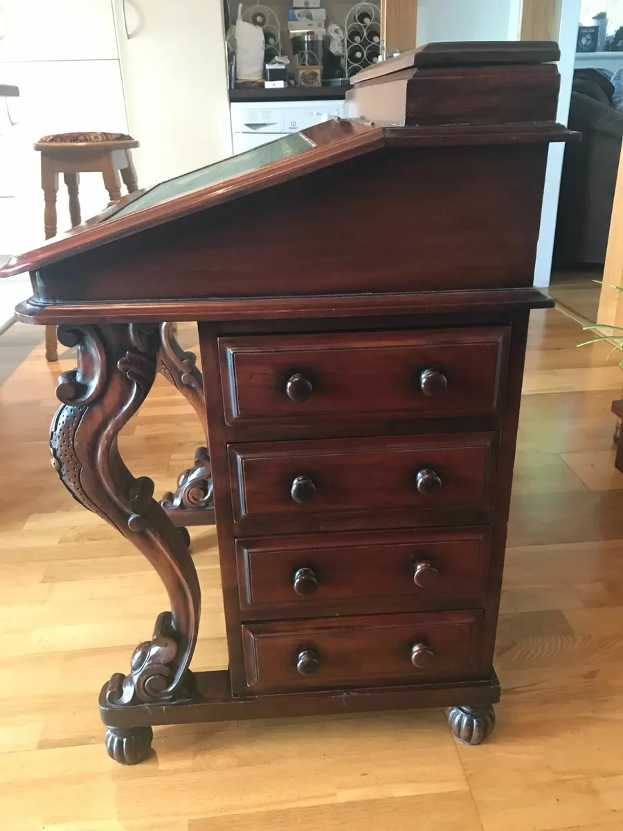 Antique / Vintage furniture - Image 1