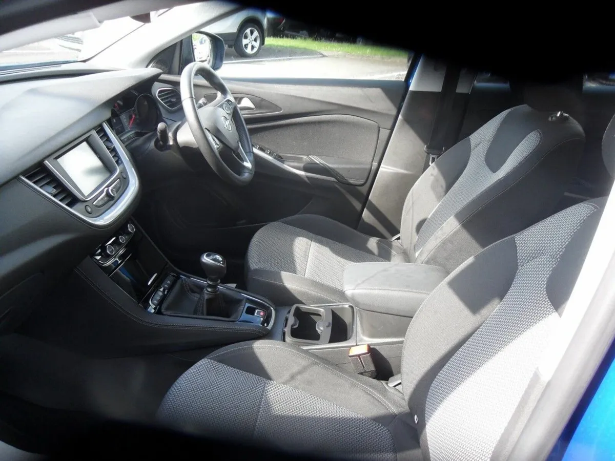 Opel Grandland X 1.5 Turbo D 130PS 6 Speed SC - Image 4