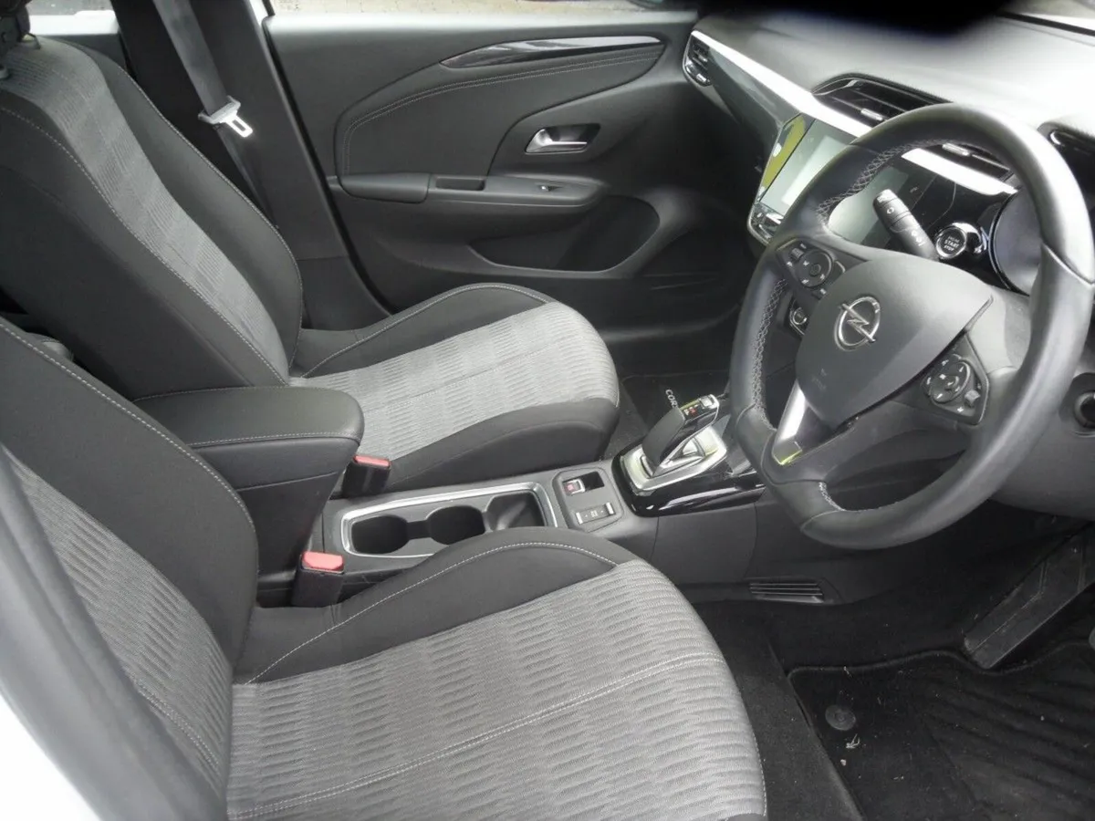 Opel Corsa SRI (100PS) S/S 8 Speed Auto - Image 4