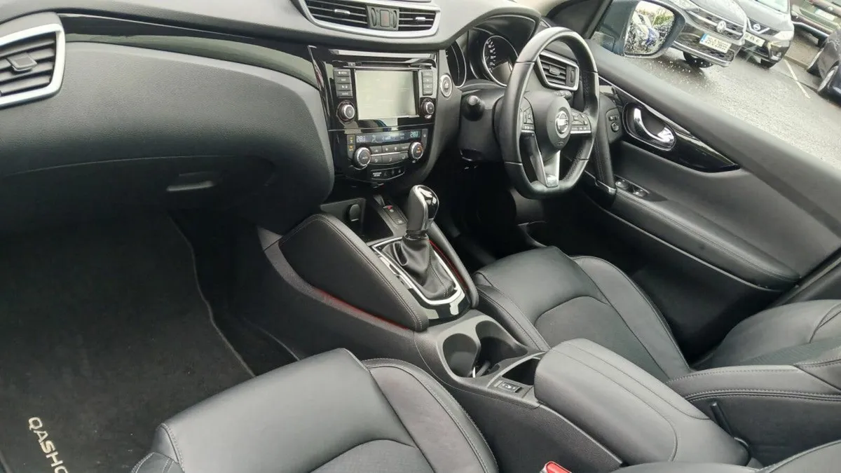Nissan Qashqai 1.5 DSL DCT SV PREMIUM **AUTOMATIC, - Image 3