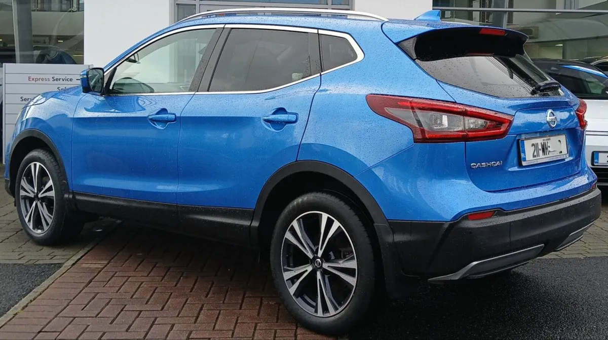 Nissan Qashqai 1.5 DSL DCT SV PREMIUM **AUTOMATIC, - Image 4