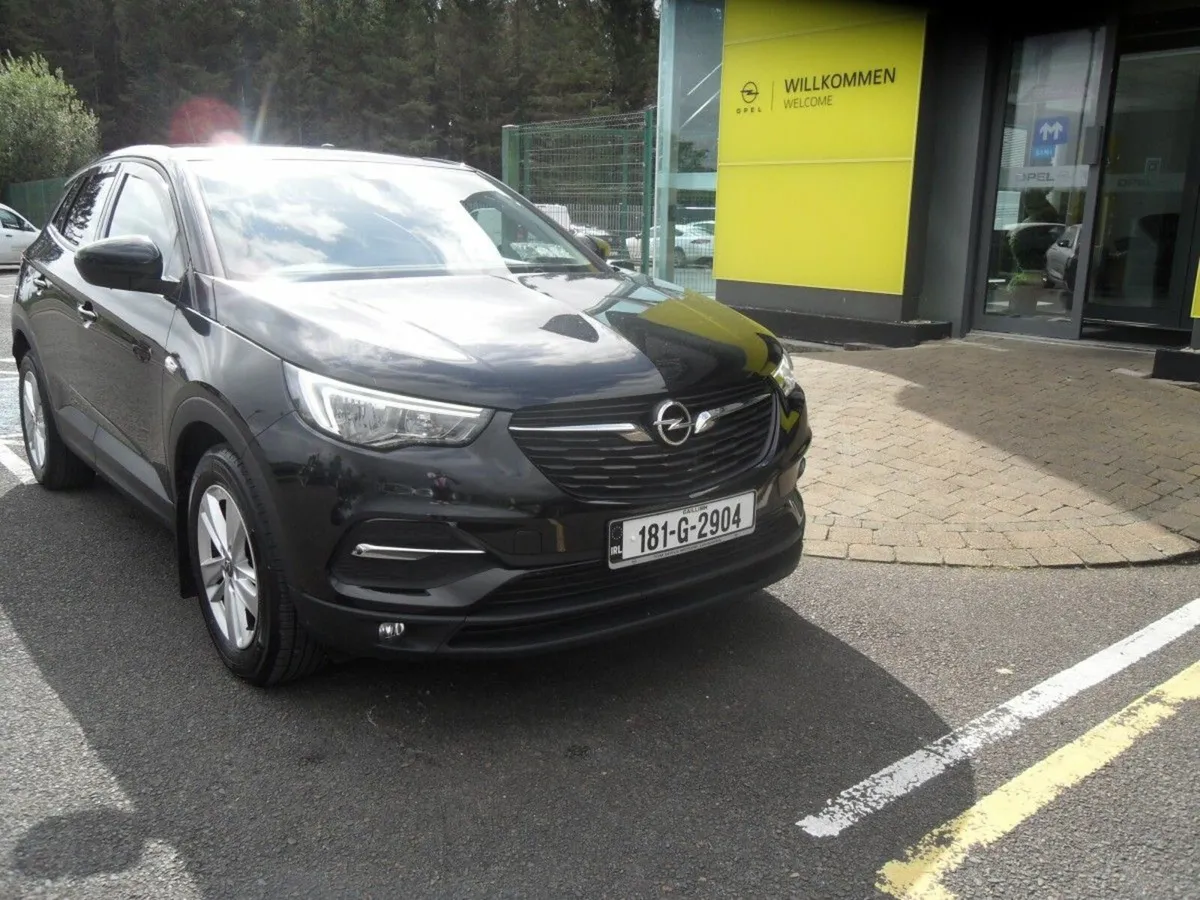 Opel Grandland X SC 1.2i 130PS 6 Speed - Image 2