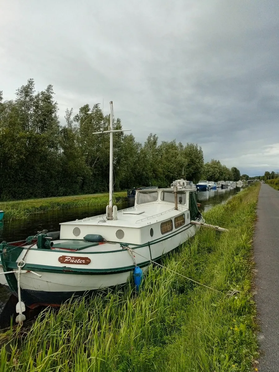 11 m dutch steel livaboard  barge - Image 2