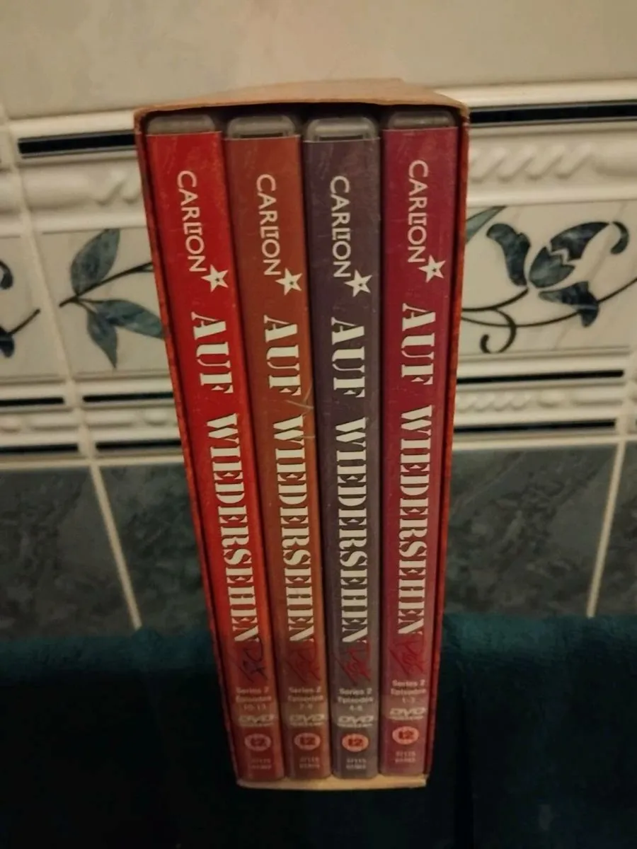 AUF WEIDERSEHEN Pet Box Set 9 Series 2 - Image 3