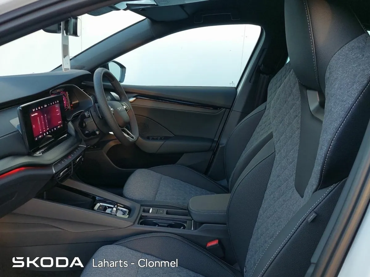 Skoda Octavia SPORT 2.0TDI 150HP DSG - Image 4
