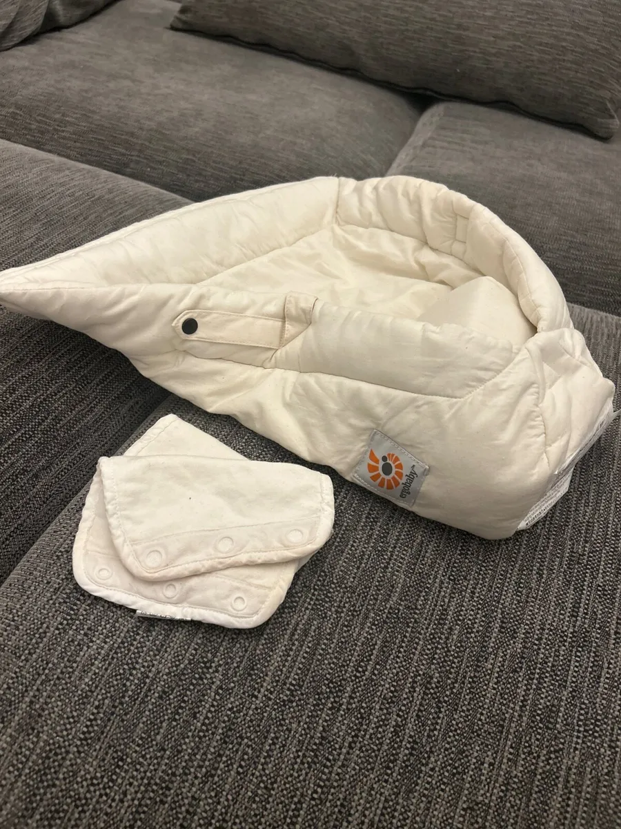 Ergo baby 360 carrier - Image 2