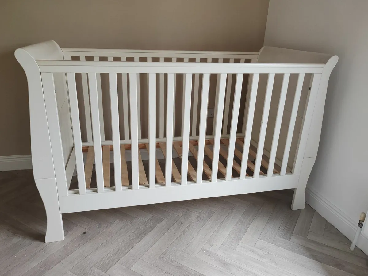 Mamas and papas sleigh cot bed - Image 1