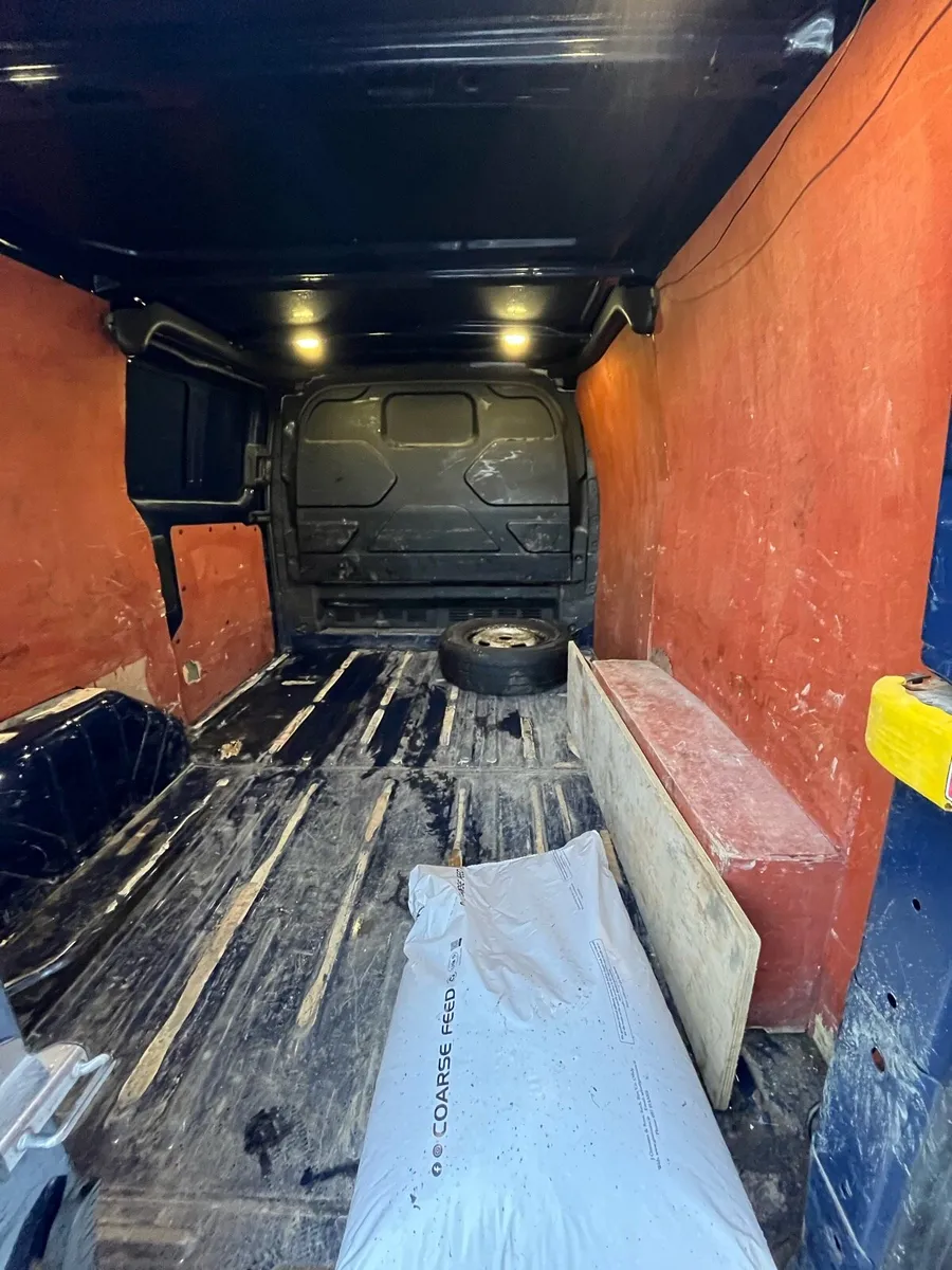 2.2 ford transit custom - Image 4
