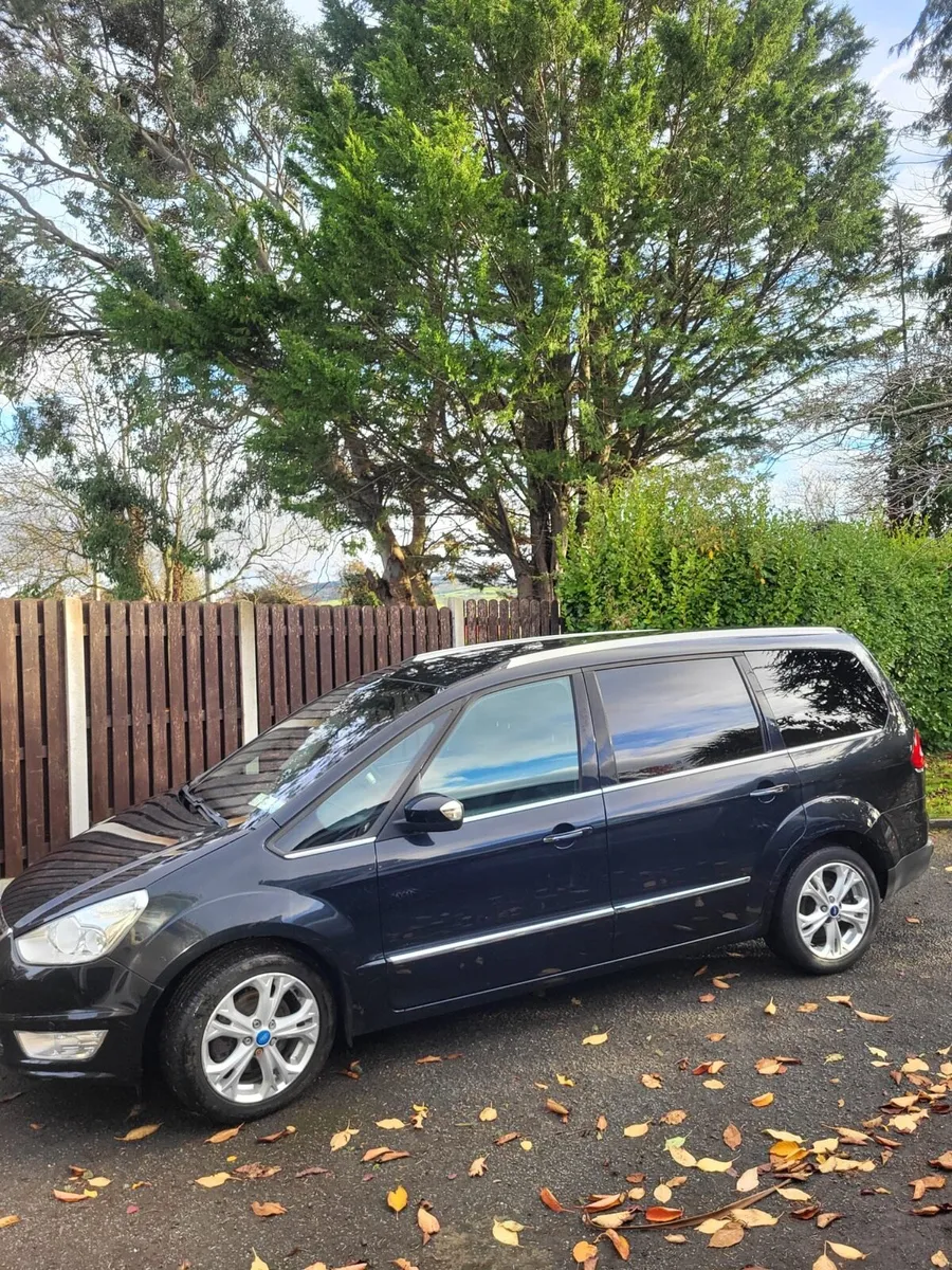 141 Ford galaxy - Image 2