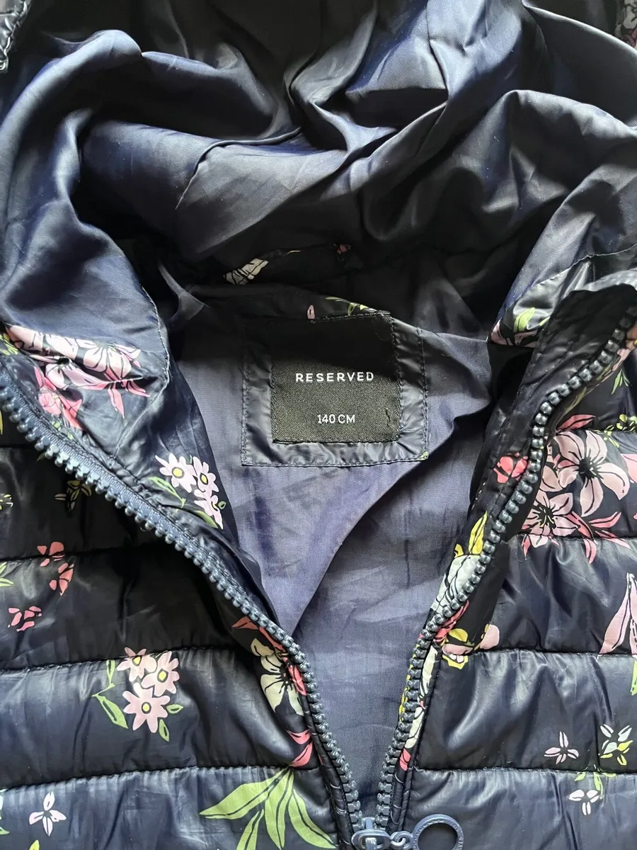 Girls clothes - Image 1