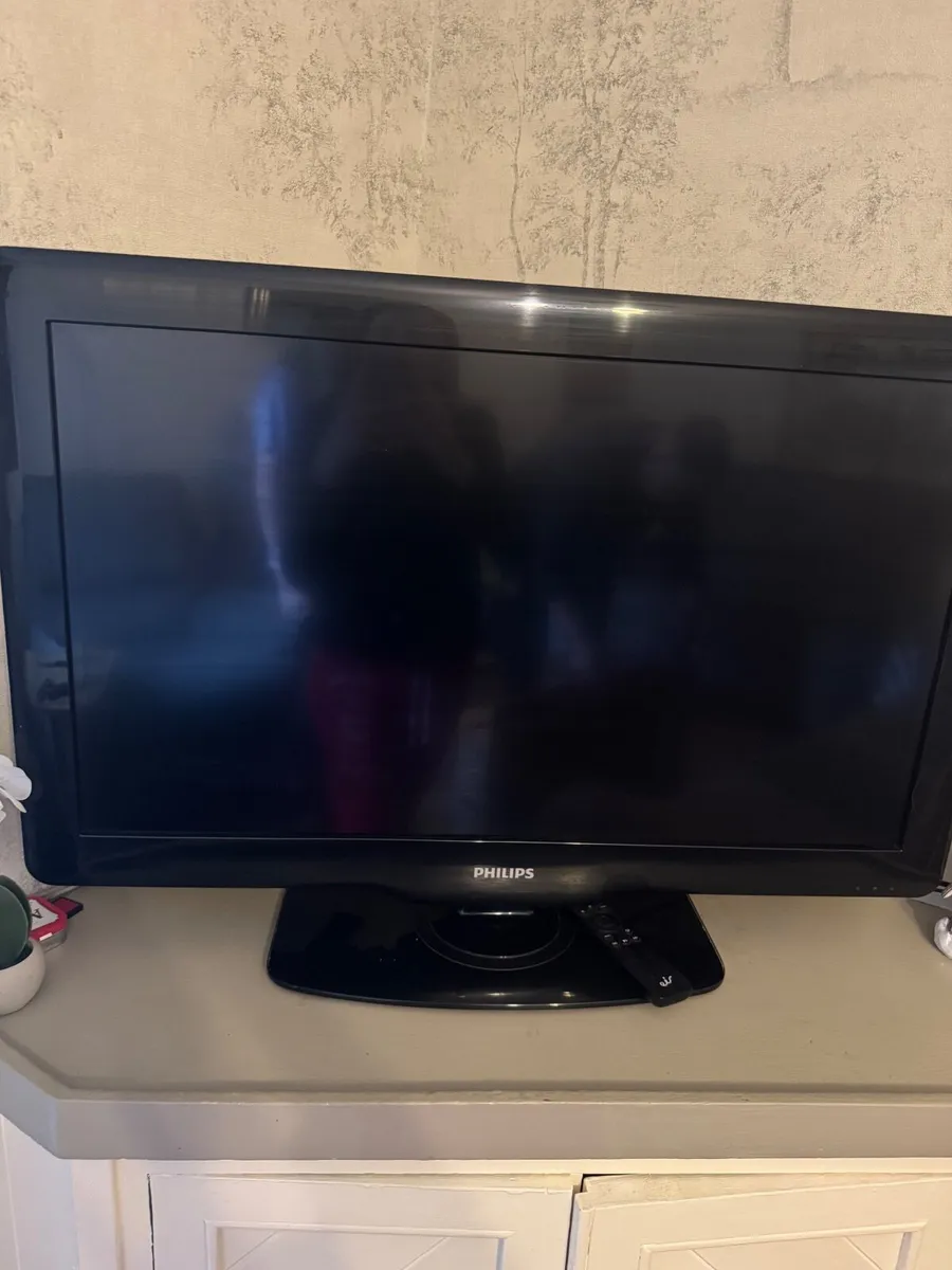 Philips 32inch television - Image 1
