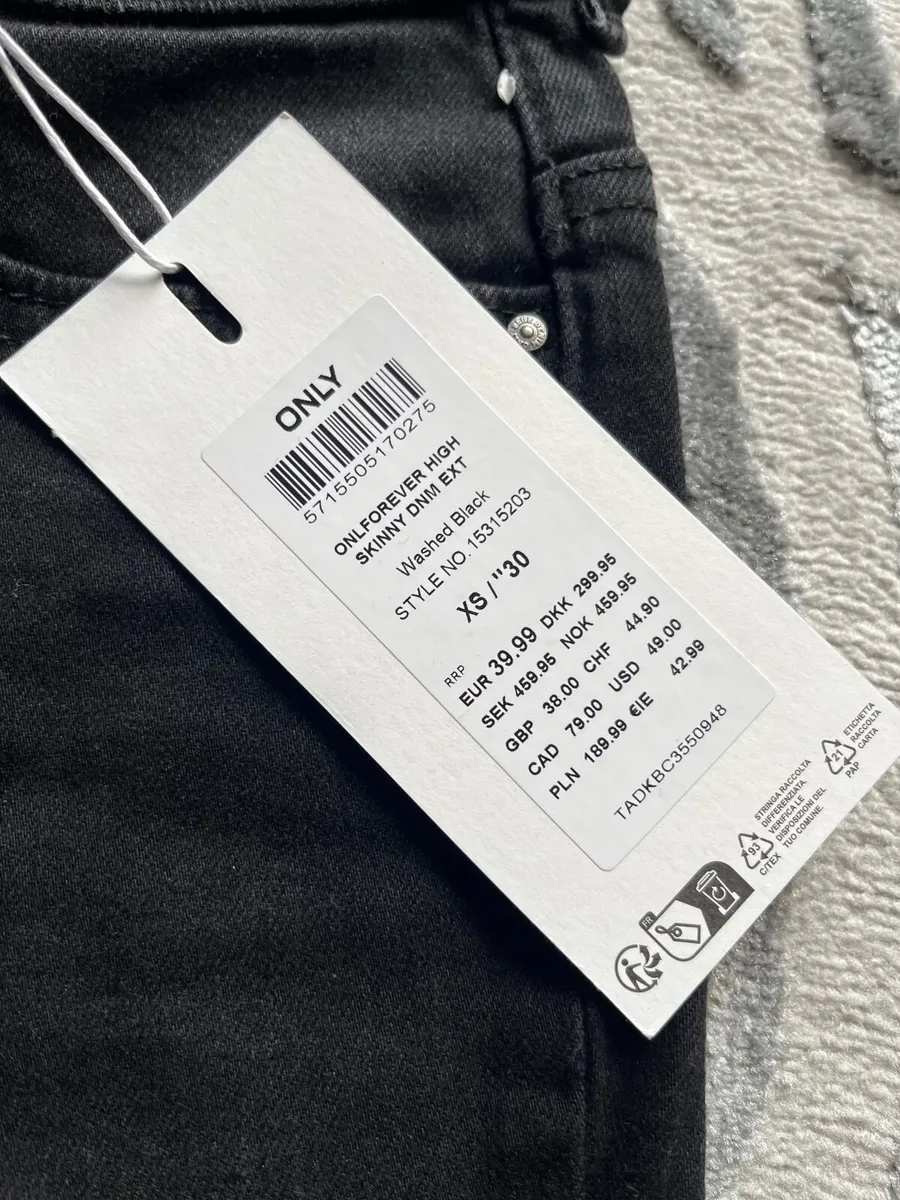 Girls clothes - Image 2