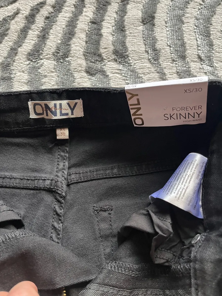 Girls clothes - Image 3