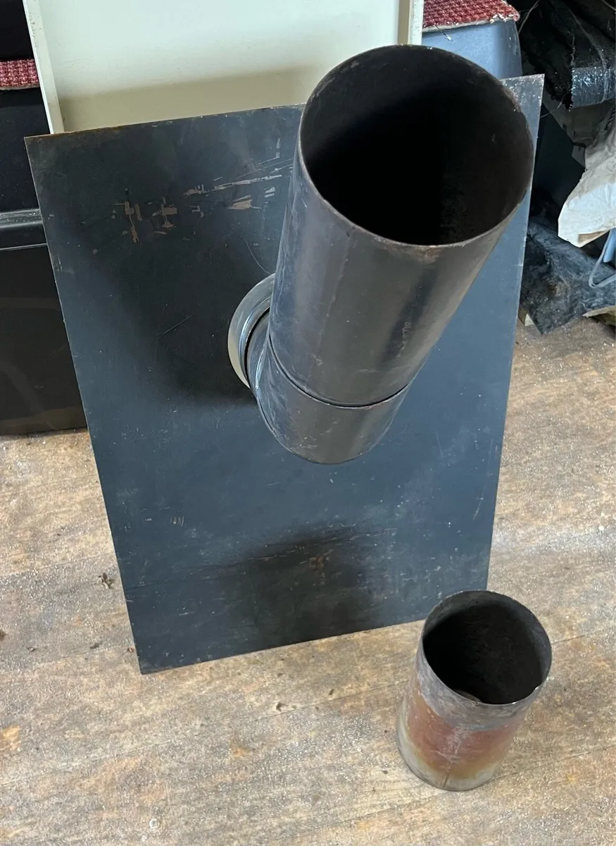 Stove Flue Bend 45 Degree, Pipe & Rosette Plate - Image 1