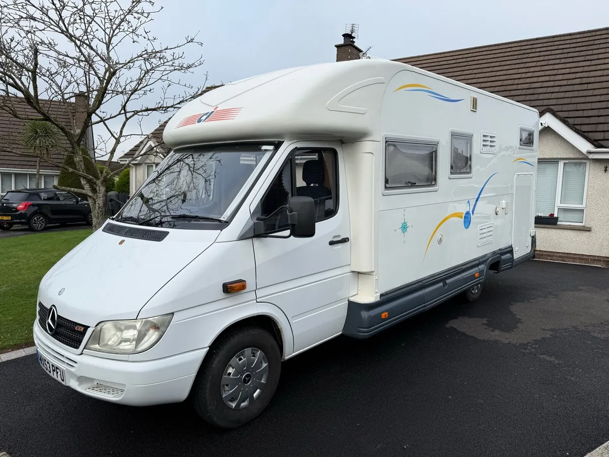 2003 Mercedes motorhome with automatic gearbox - Image 2