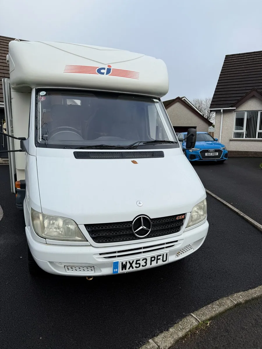 2003 Mercedes motorhome with automatic gearbox - Image 3