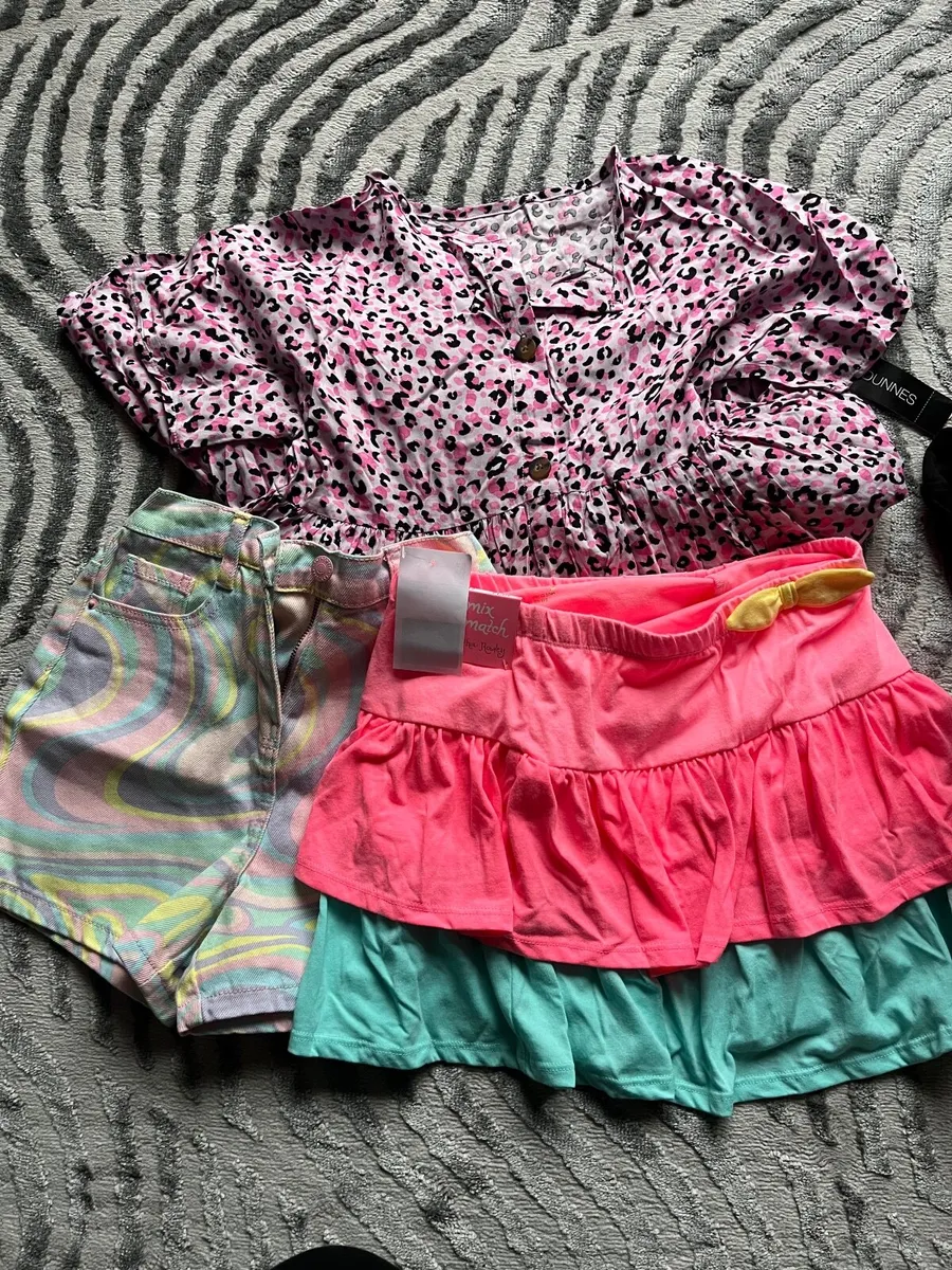 Girls clothes - Image 2