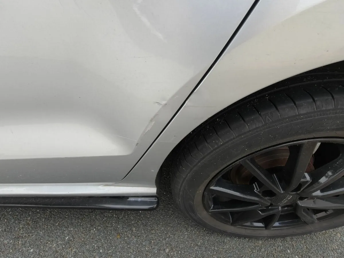 Volkswagen Polo 2010 - Image 4