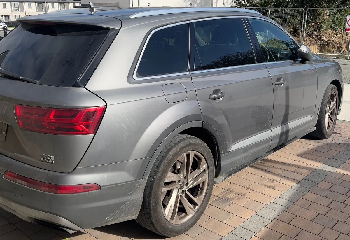 Audi Q7 - Image 3