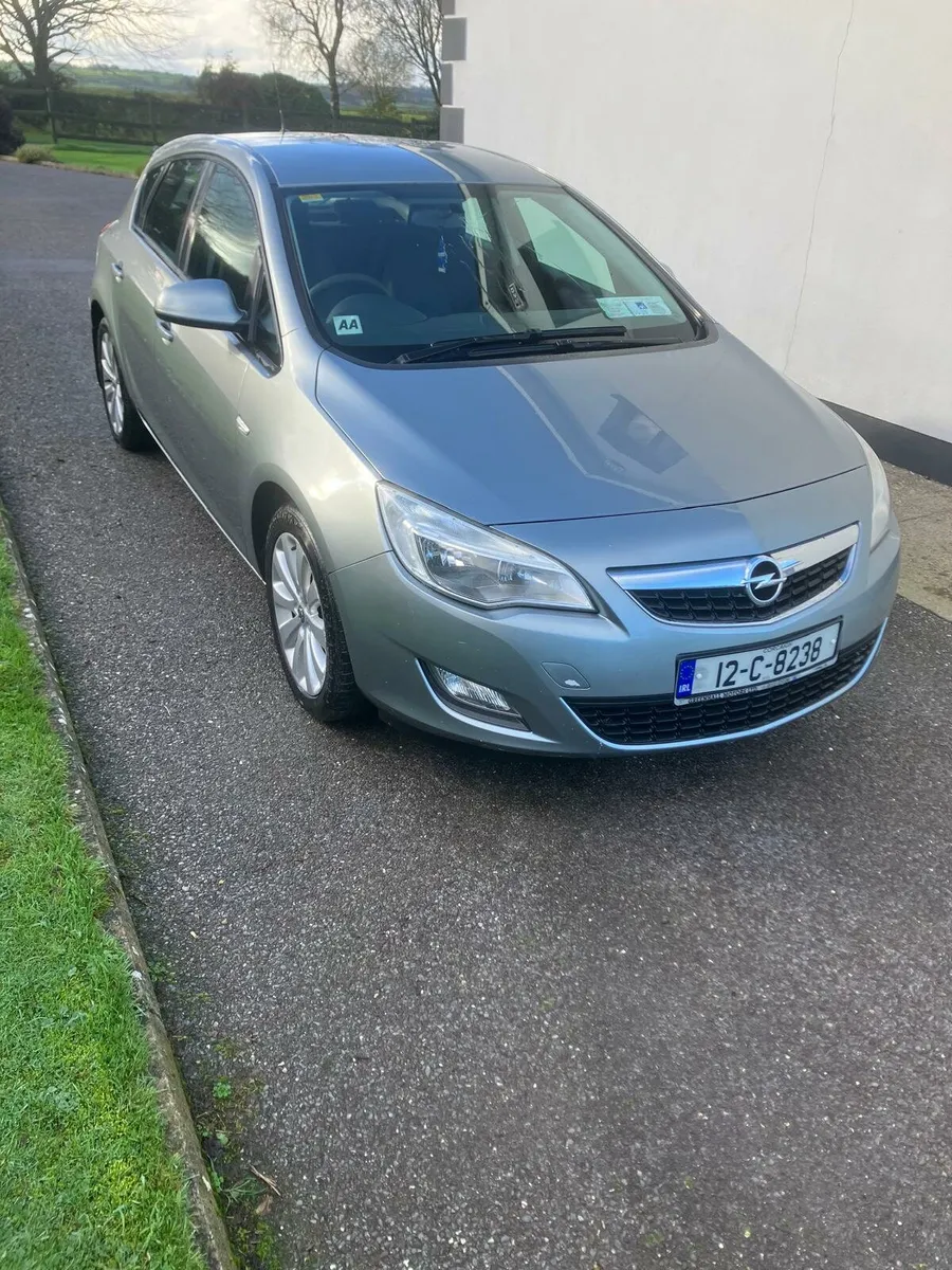 Open Astra 2012 - Image 1