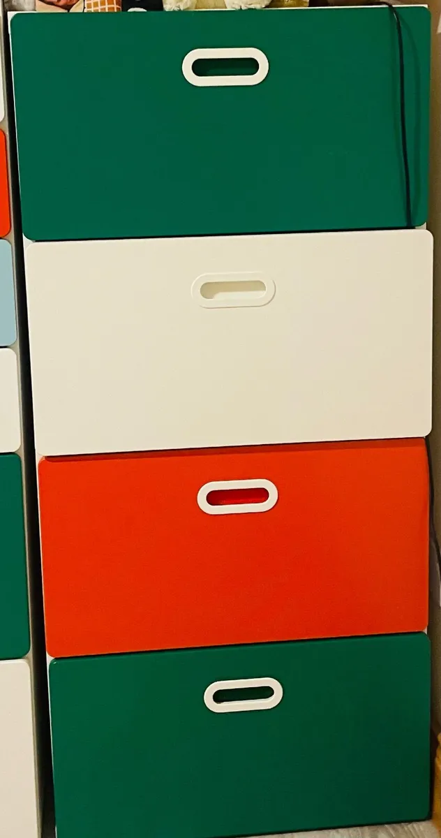 Chest of drawers - Image 1