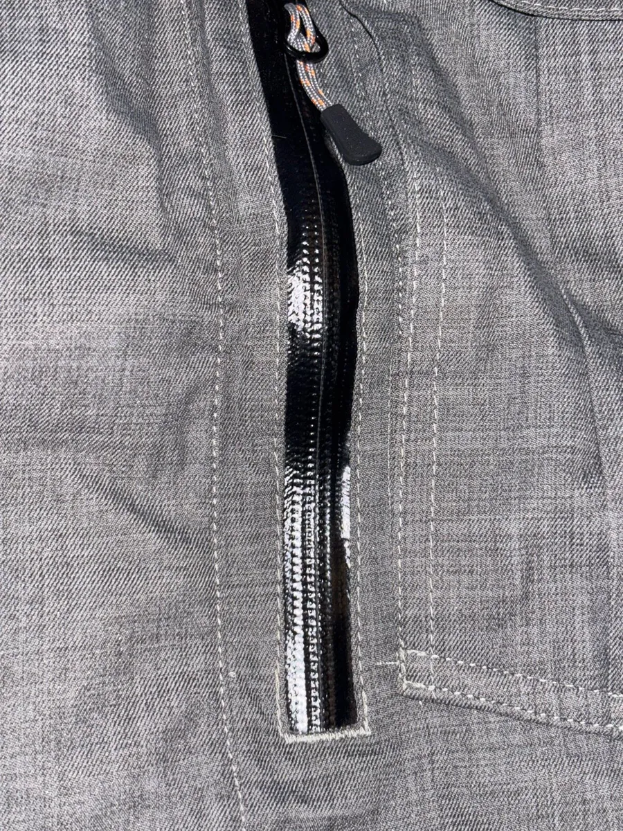 Waterproof fishing/outdoor jacket - Image 4