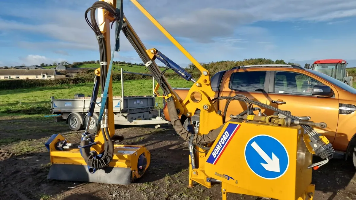 Bomford Kestrel Pro Trim Hedgecutter hedge cutter - Image 4