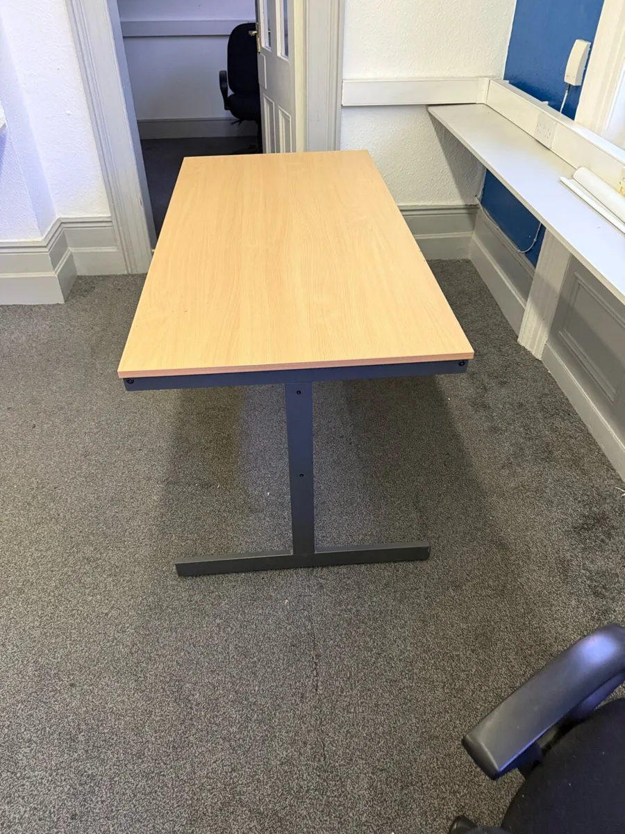 Office desks - Image 4