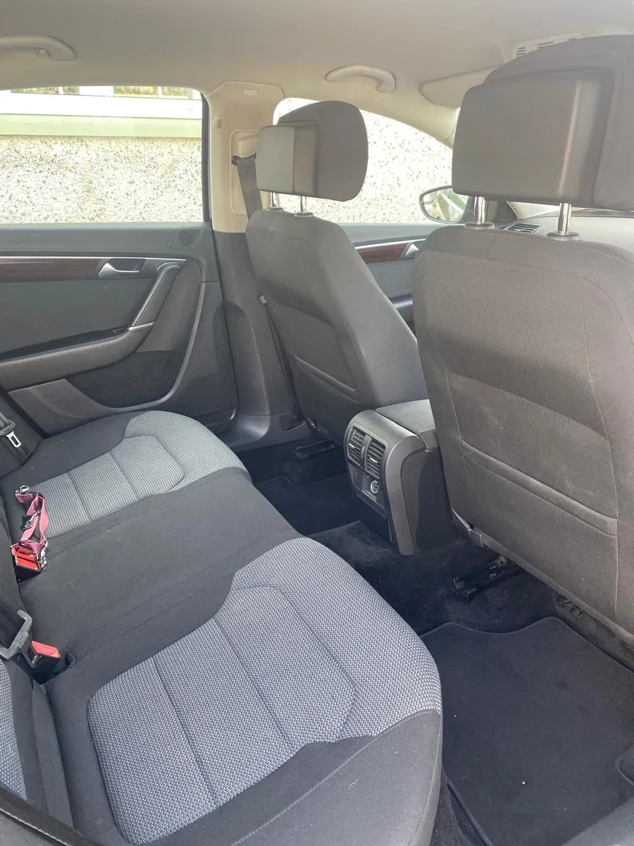 VW Passat - Image 4