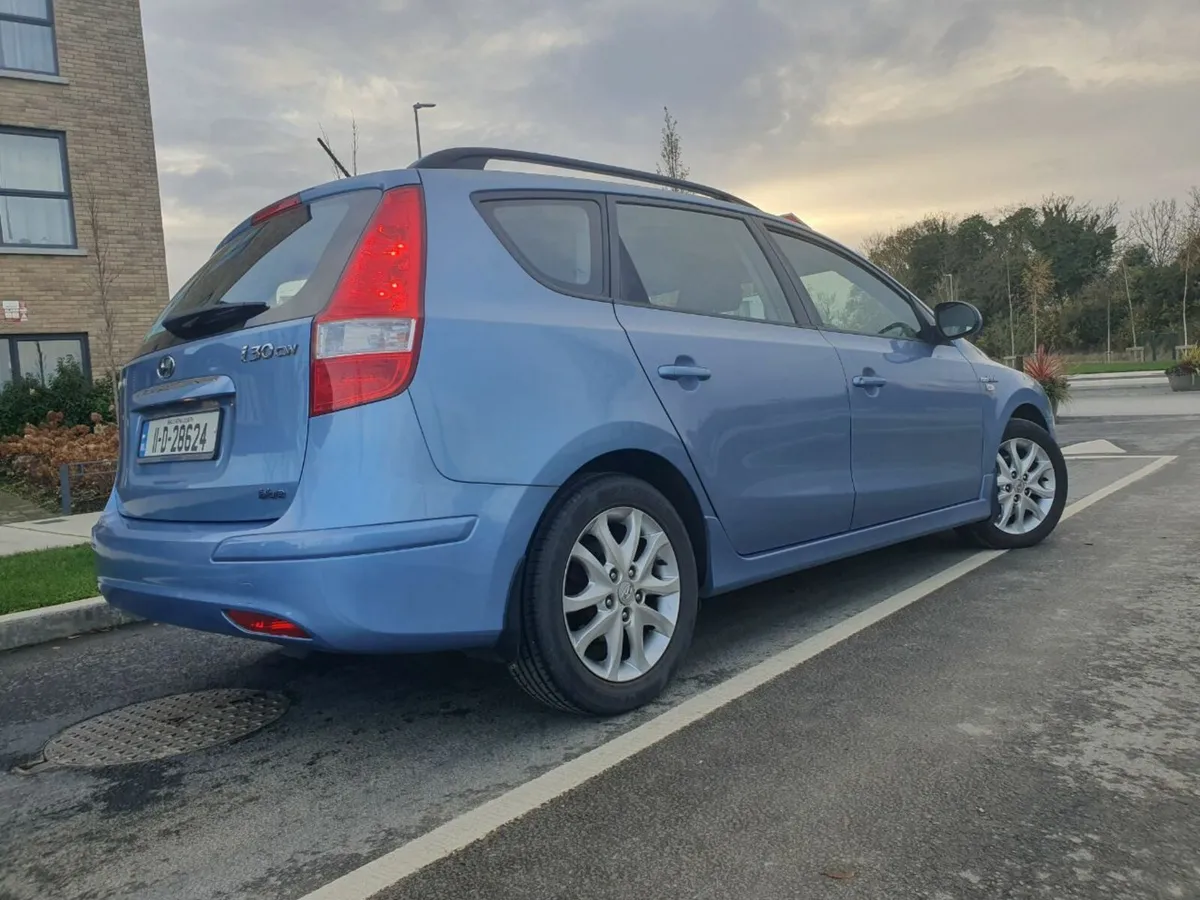 2011 HYUNDAI i30CW COMFORT WAGON 1.6 DIESEL - Image 1