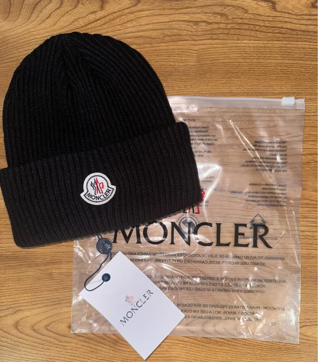 Moncler Beanie hat - Image 1