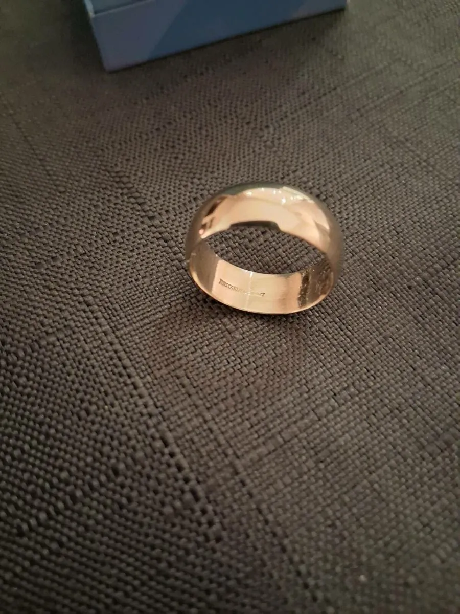 Ladies 14ct Gold Wedding Ring - Image 3