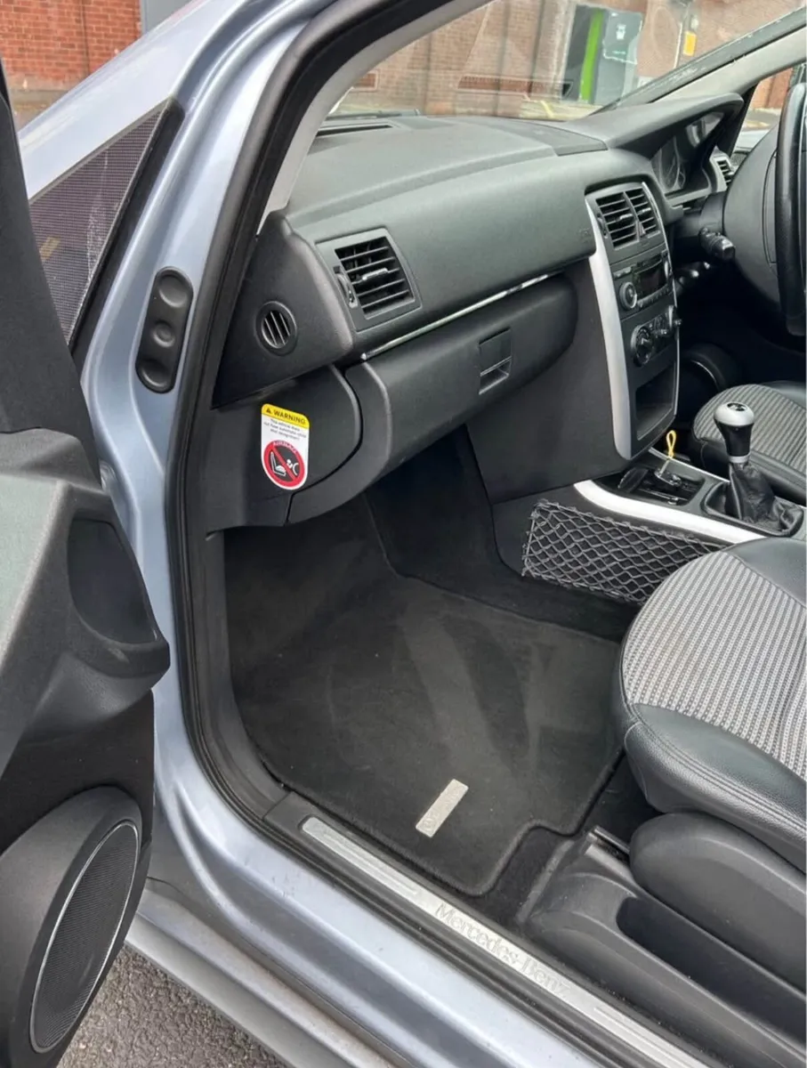 Mercedes-Benz B-Class 2006 - Image 2