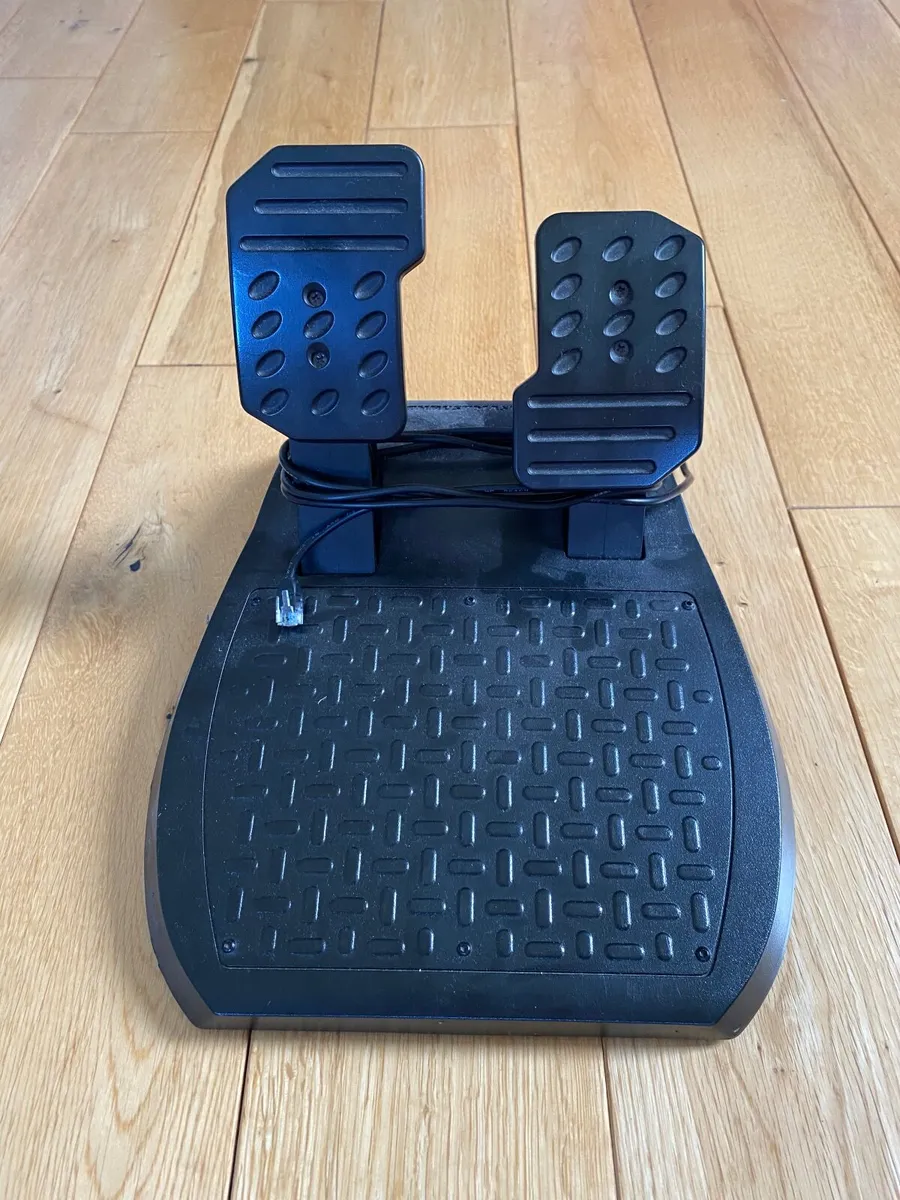 THRUSTMASTER - T80 Ferrari 488 GTB Edition Racing - Image 3