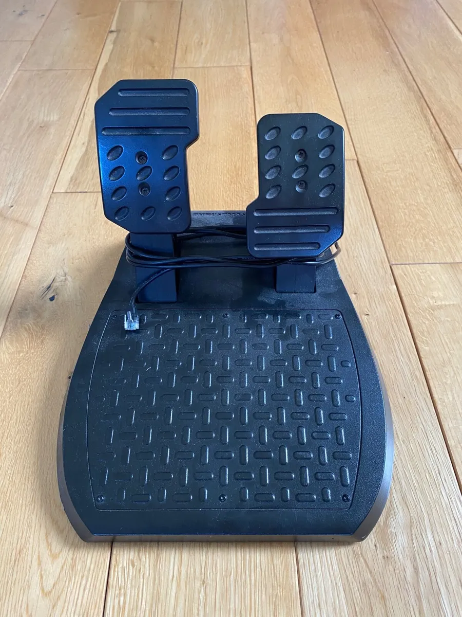 THRUSTMASTER - T80 Ferrari 488 GTB Edition Racing - Image 4