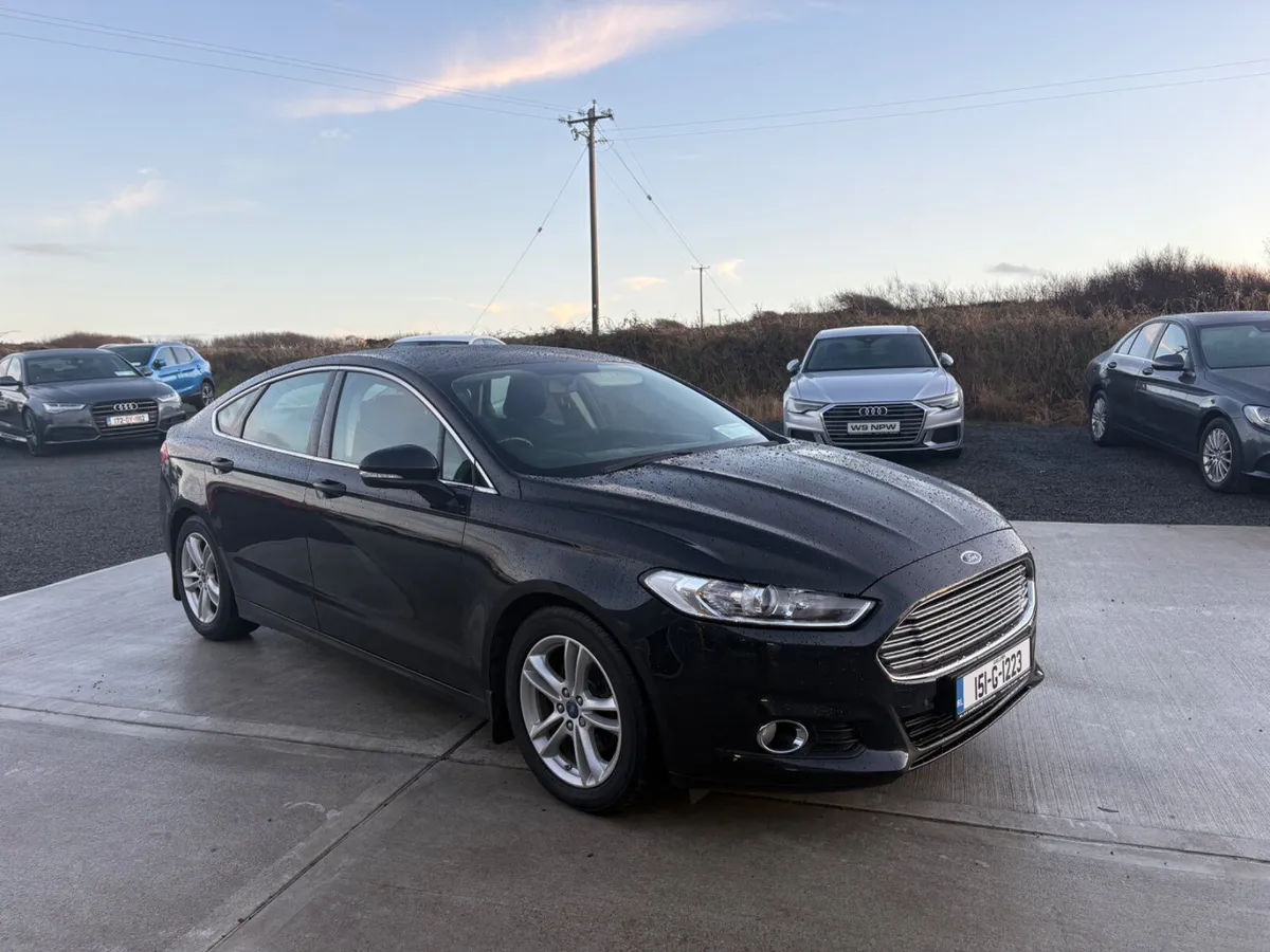FORD MONDEO ZETEC MODEL FULL SERVICE HISTORY 2015 - Image 2