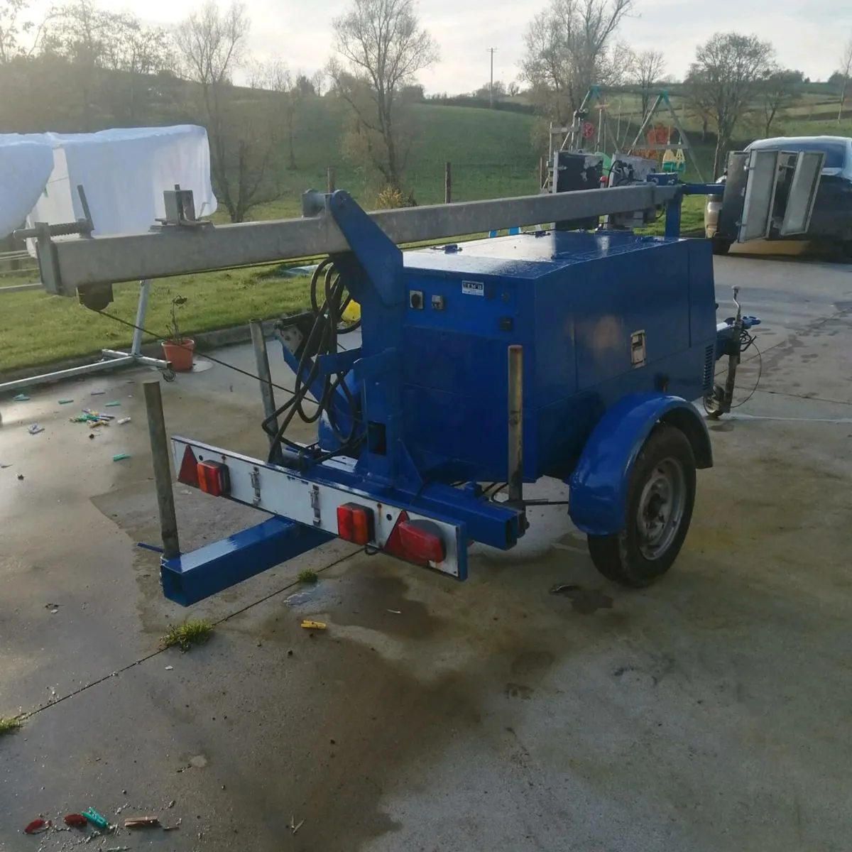 Lighting tower - Image 3