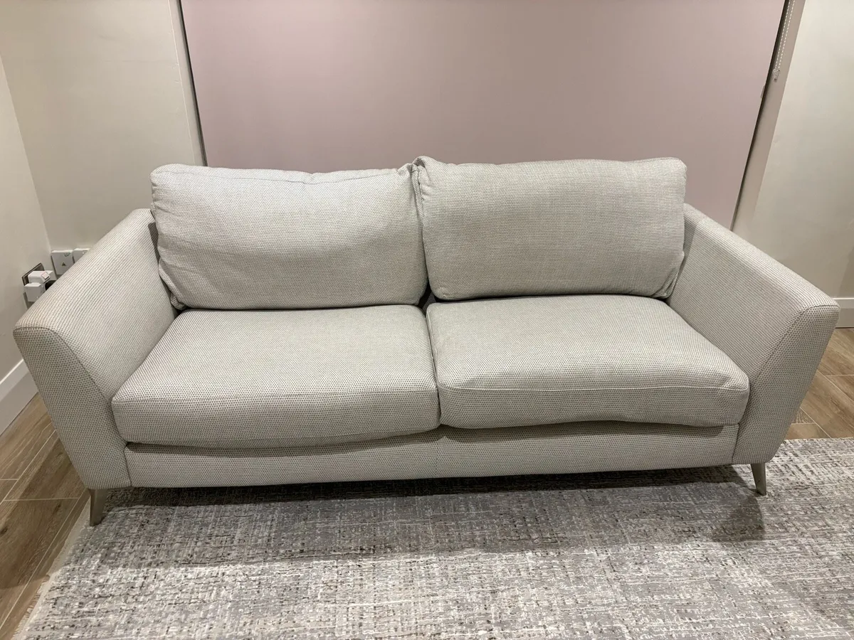 Sofa Set - Image 1