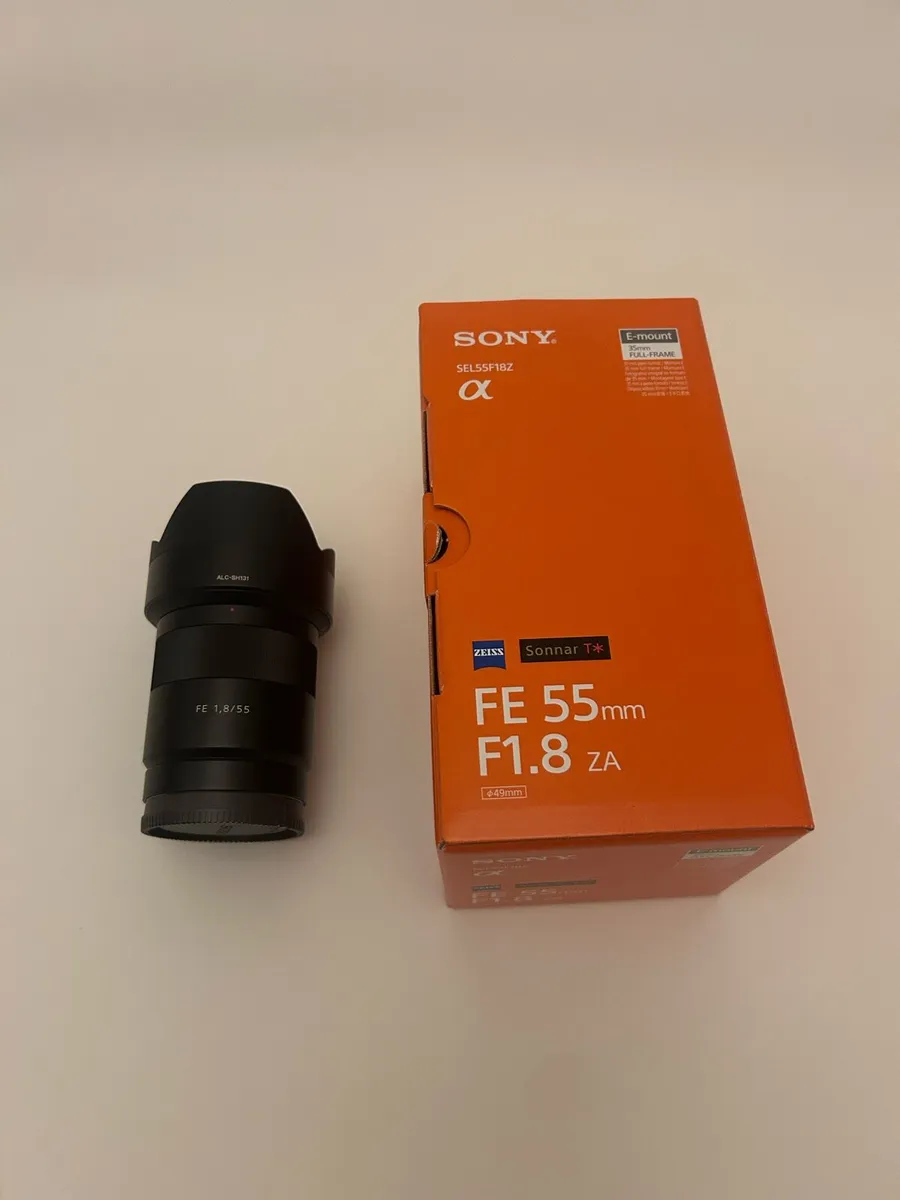 Sony Carl Zeiss Sonnar T* FE 55mm F1.8 ZA - Image 1