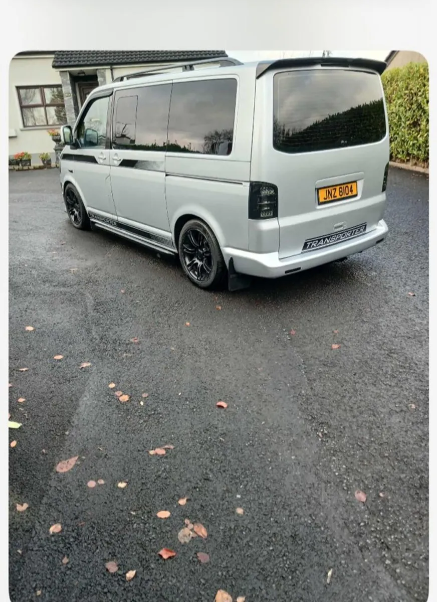 Vw Transporter Caravel 2.5 Auto - Image 3