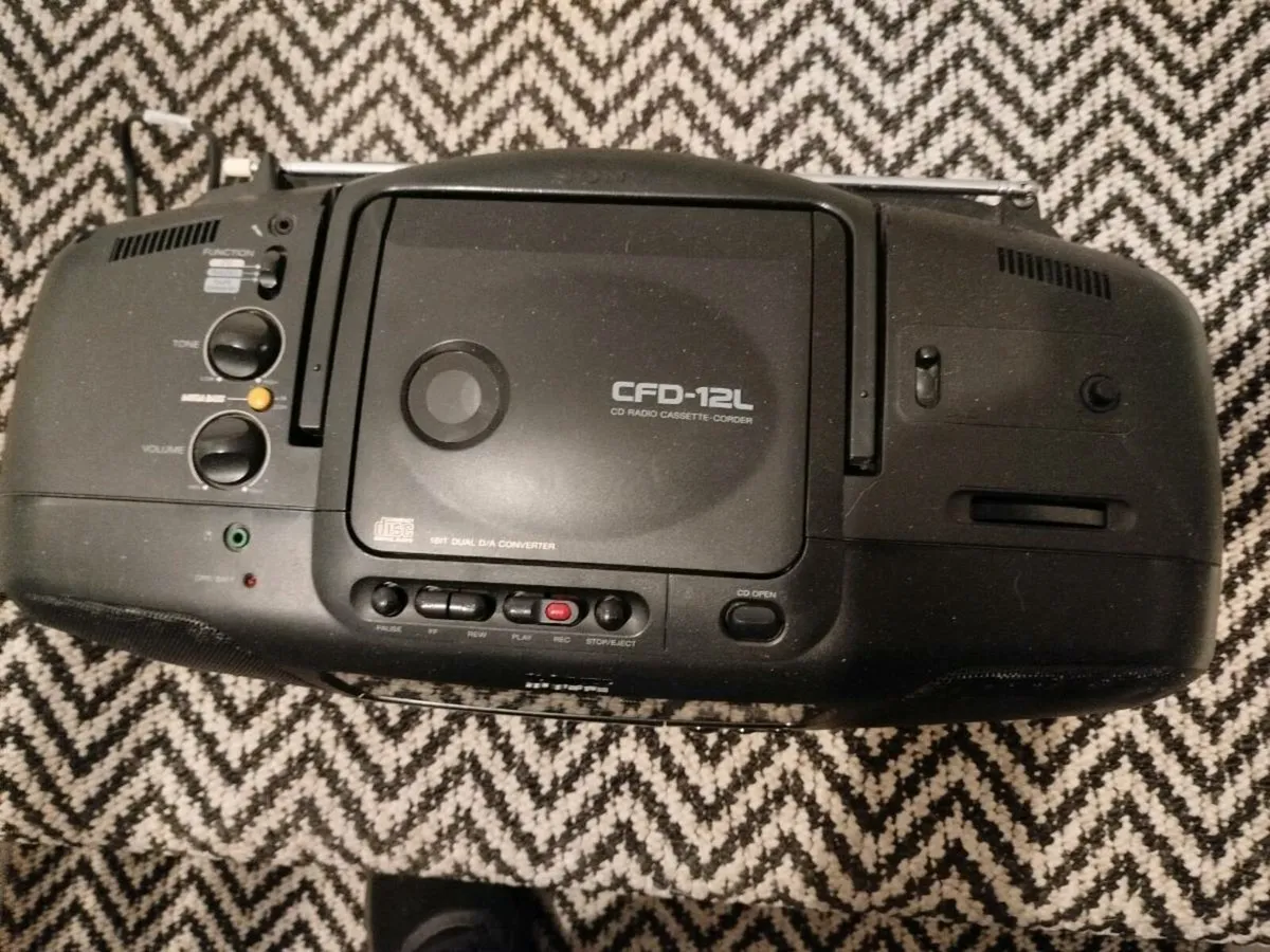 Sony Boombox Cd Radio - Image 1
