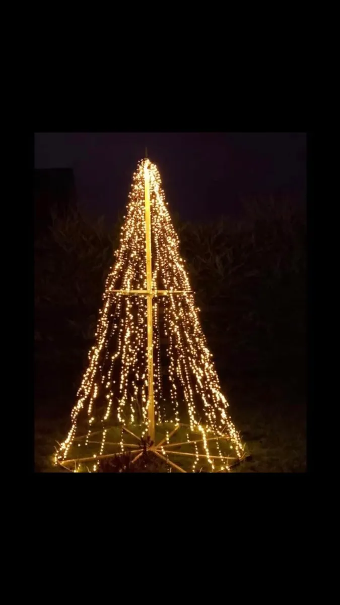 Christmas tree - Image 1