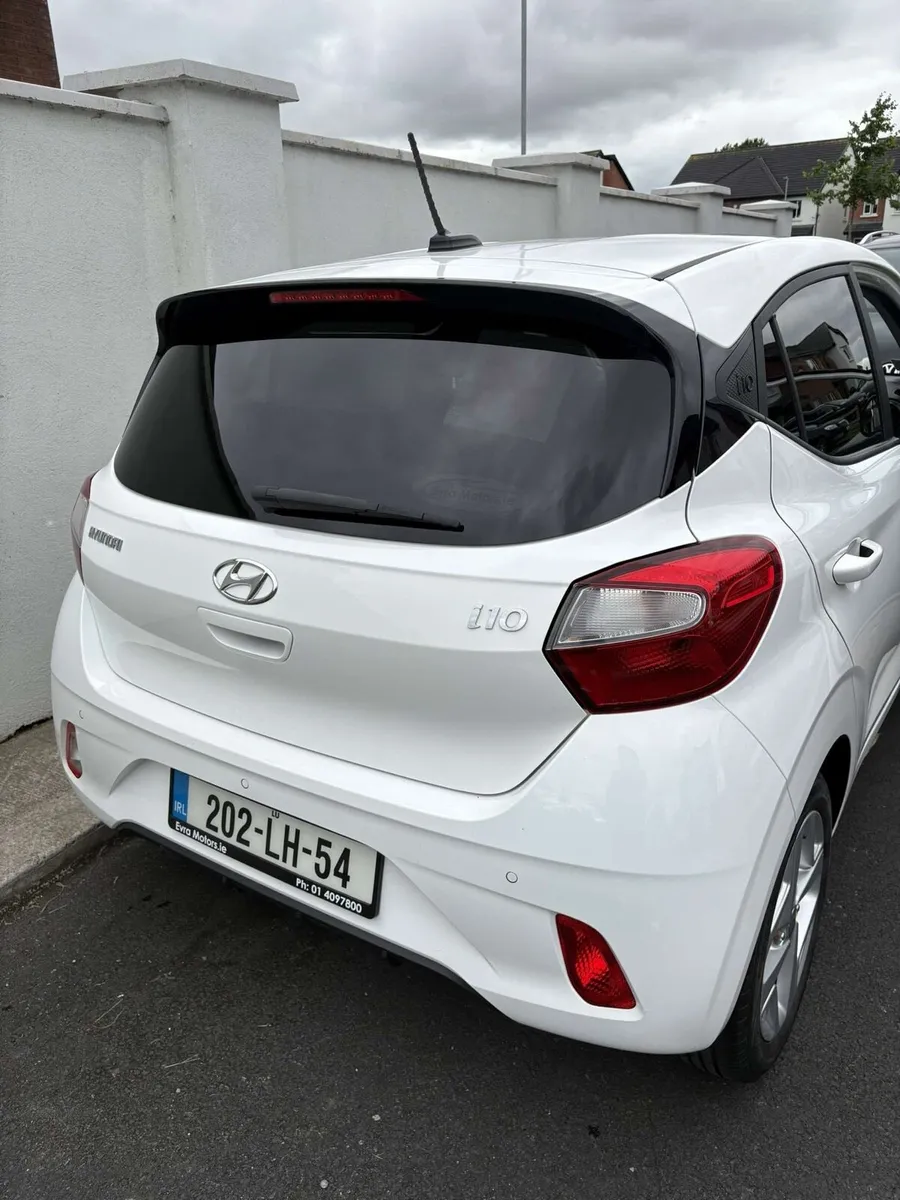 Hyundai I10 Deluxe - Image 3