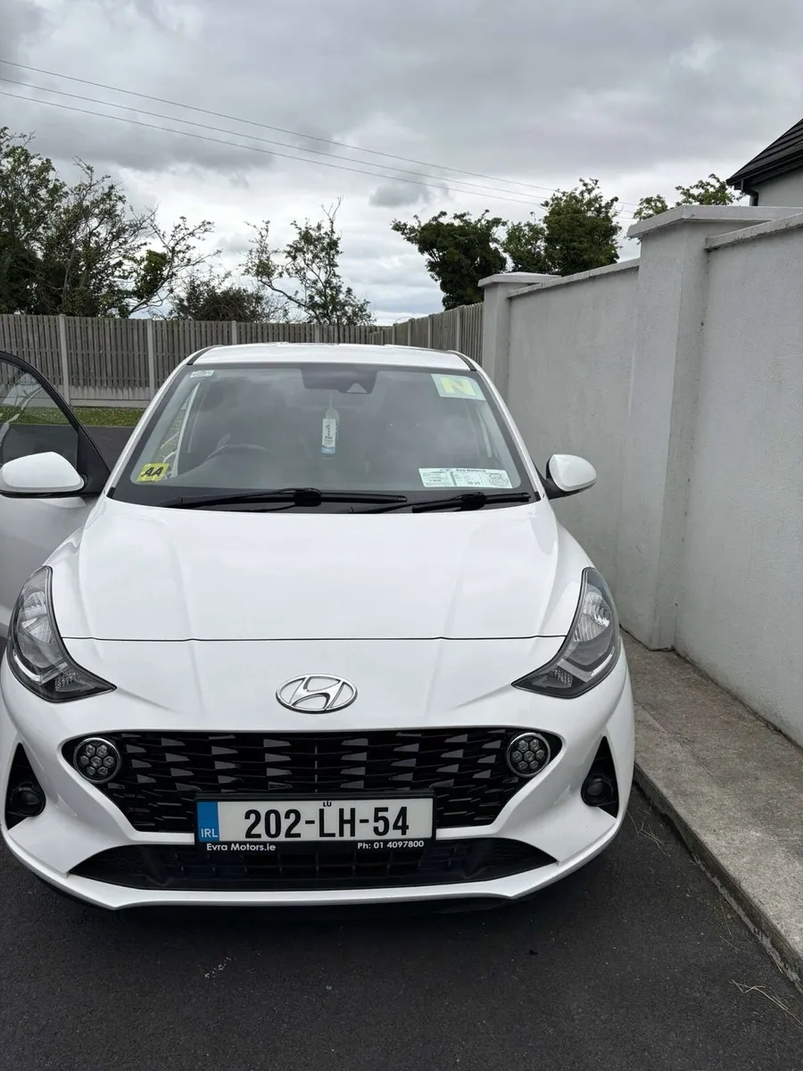 Hyundai I10 Deluxe - Image 4