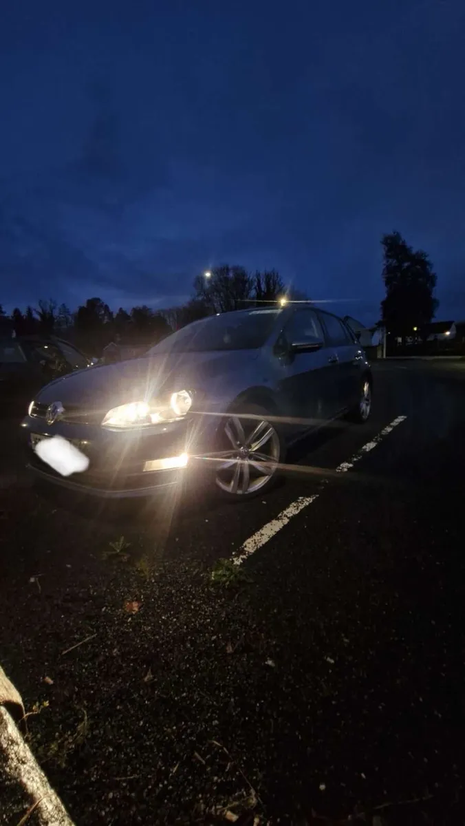 Volkswagen Golf 1.6 TDI GT Edition Bluemotion 11 - Image 4