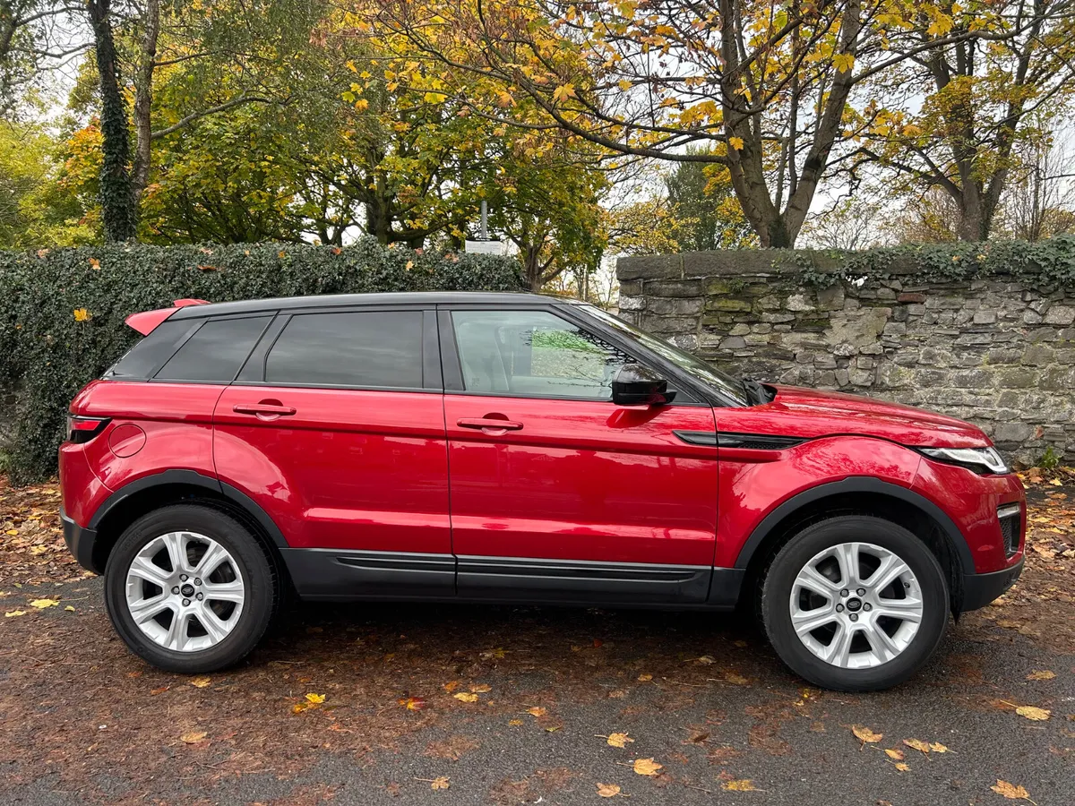 2016 RANGE ROVER EVOQUE PANORAMIC ROOF - Image 4