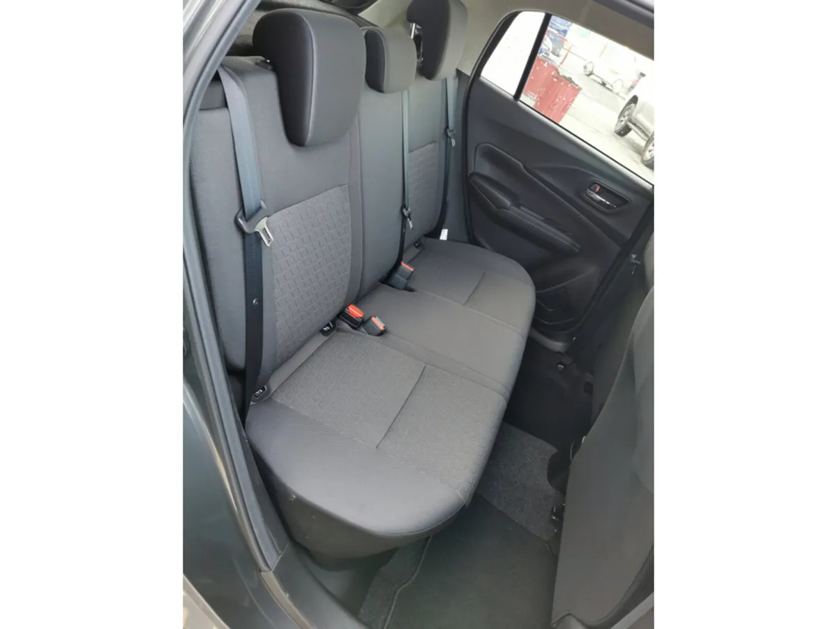Suzuki Swift 1.2 HYBRID MOTION - Image 4